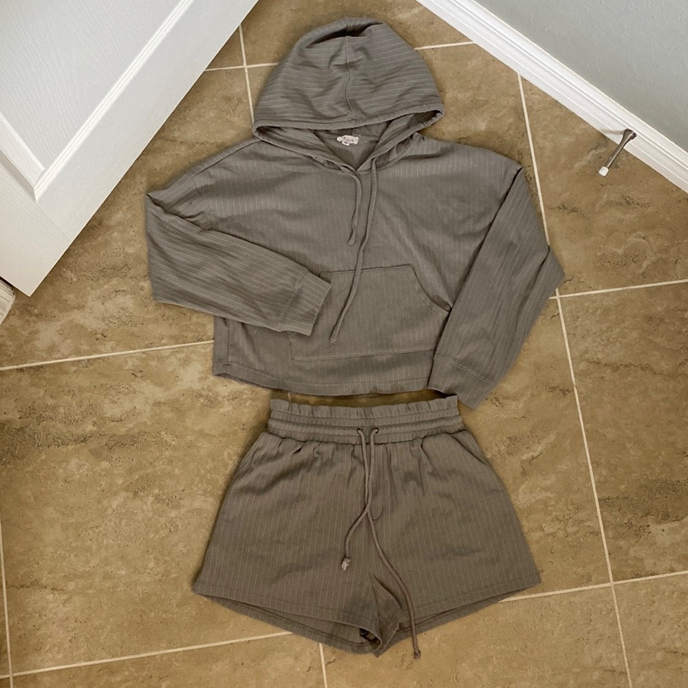 Short set